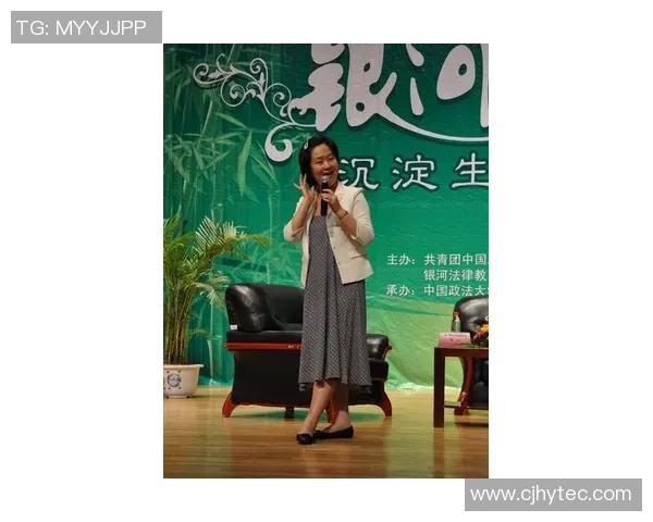 与刘秀英畅谈她的足球生涯与成长故事的精彩对话